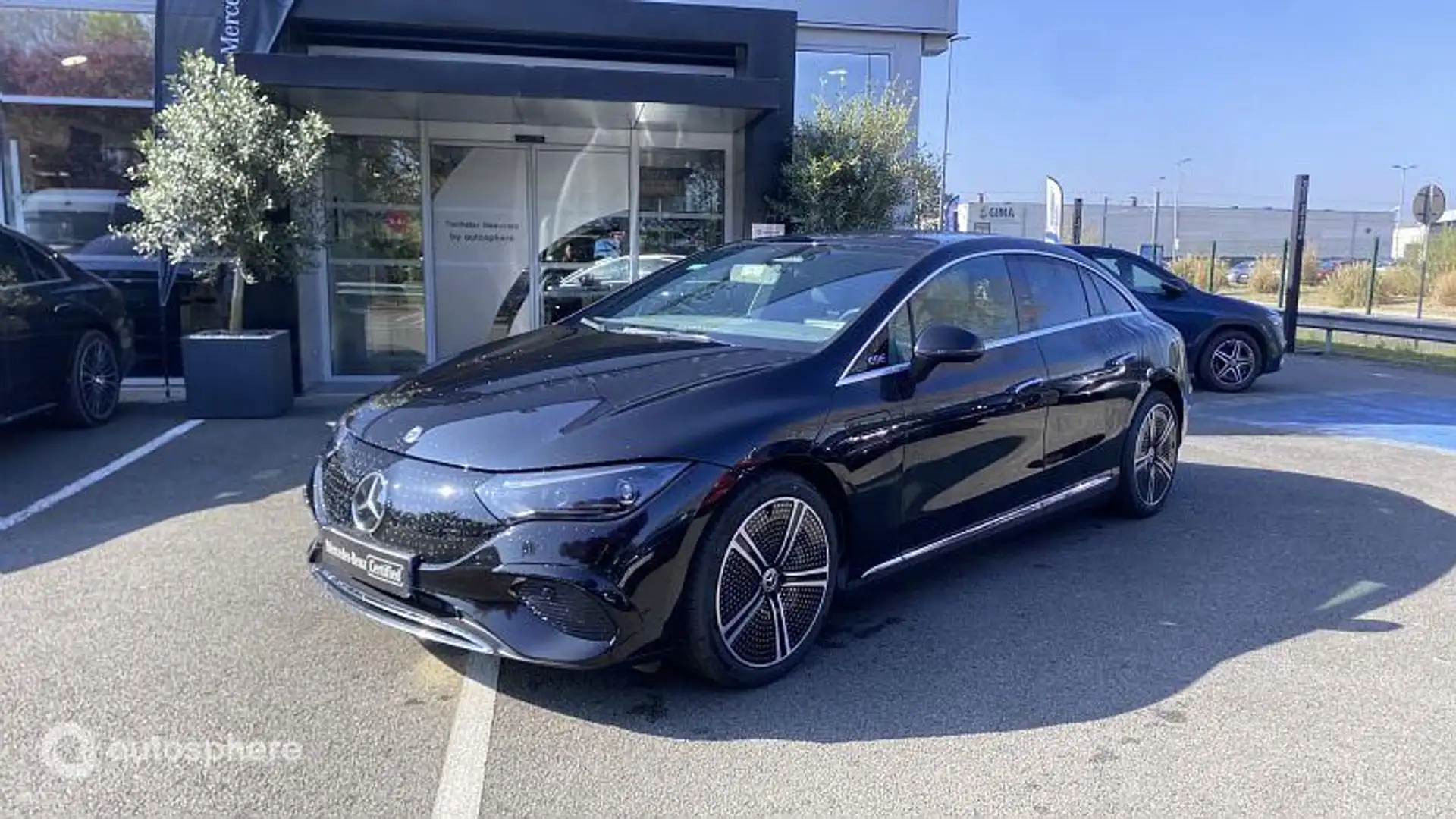 Mercedes EQE électrique chauffeur privé zéro émission Paris