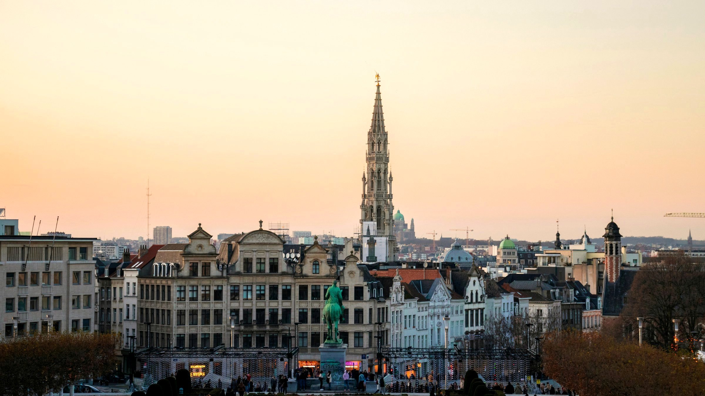 Grand-Place de Bruxelles au coucher de soleil — chauffeur privé Paris-Bruxelles
