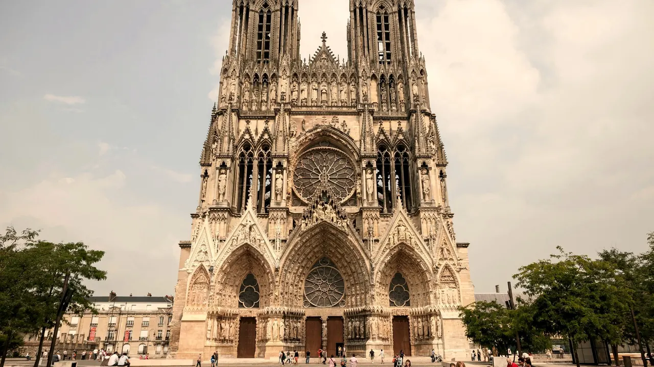 Reims Cathedral &mdash; private chauffeur Paris-Reims